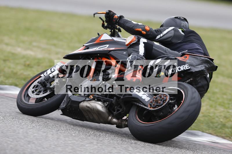 Archiv-2025/06 18.04.2025 Speer Racing ADR/Gruppe gelb/90